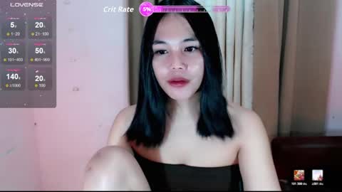 Eilachloe online show from May 7, 2026, 11:48 am