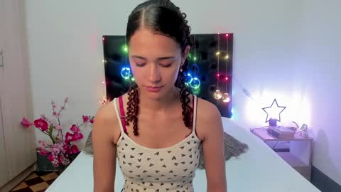 Sussi online show from December 27, 2024, 1:28 pm