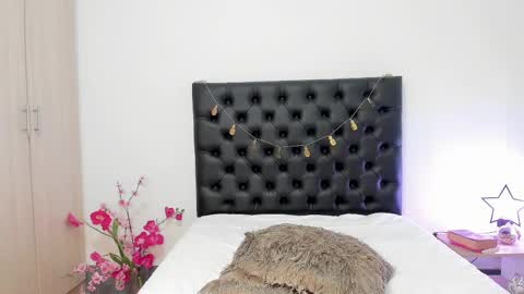 Sussi online show from February 28, 2025, 4:42 pm