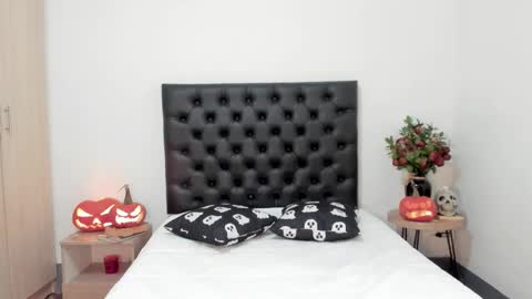 Sussi online show from October 27, 2025, 1:48 pm