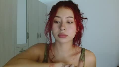 Snapshot of _susume_ chatting on January 10, 2025, 12:49 am susume online show from January 10, 2025, 12:49 am