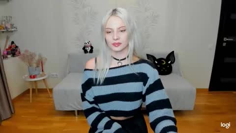 Snapshot of _sweet_addiction_ chatting on February 17, 2025, 4:04 pm Marie online show from February 17, 2025, 4:04 pm