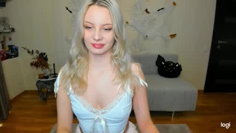 Snapshot of _sweet_addiction_ chatting on November 12, 2025, 11:32 am Marie online show from November 12, 2025, 11:32 am