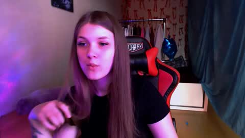 Mari online show from March 25, 2026, 11:05 am