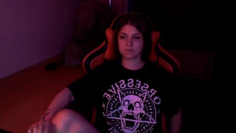 Mari online show from May 23, 2026, 7:07 pm