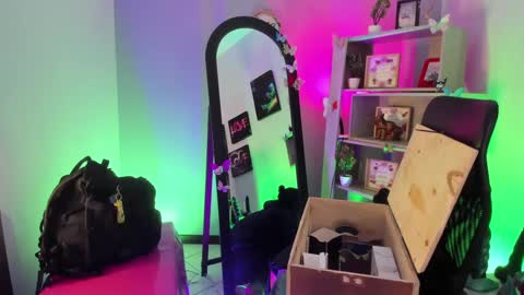 Kuromi online show from September 27, 2025, 3:33 am