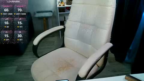Milana   welcome to my world  online show from June 4, 2026, 7:47 am