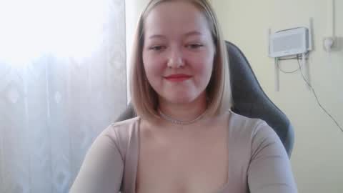 _sweet_smile_ online show from September 17, 2025, 9:00 am