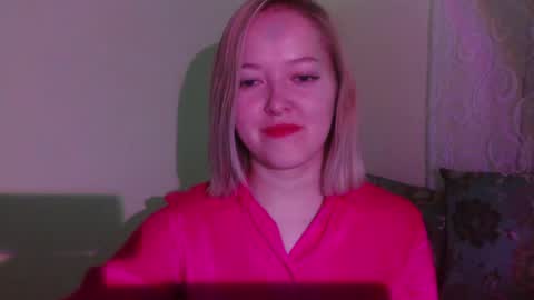 _sweet_smile_ online show from September 20, 2025, 10:11 pm