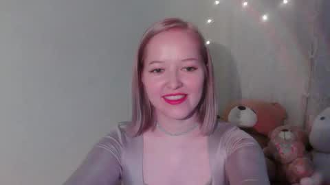 _sweet_smile_ online show from October 23, 2025, 9:13 pm