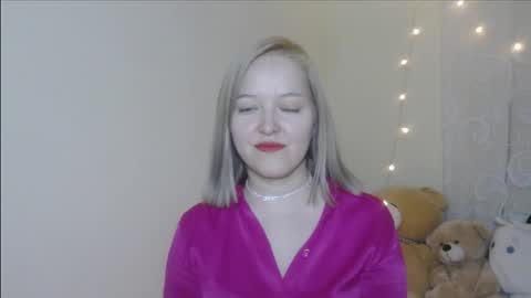 _sweet_smile_ online show from October 27, 2025, 8:24 pm