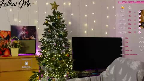 Dasha  online show from December 12, 2024, 5:42 am