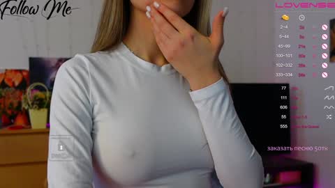 Dasha  online show from December 22, 2024, 6:06 am