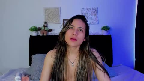 _tamara_b online show from February 18, 2025, 7:41 pm