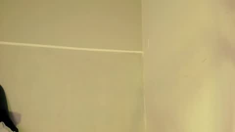 _tamara_b online show from February 26, 2025, 3:52 pm