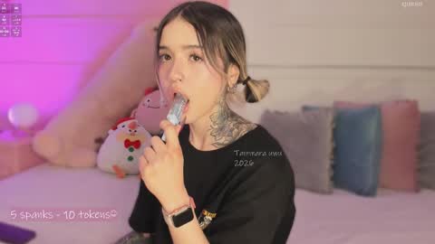 _tammarra_ online show from February 20, 2026, 6:19 pm