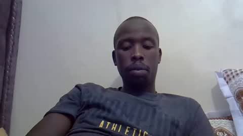 Snapshot of _tchalla_ chatting on February 25, 2025, 10:37 am kingtchalla online show from February 25, 2025, 10:37 am