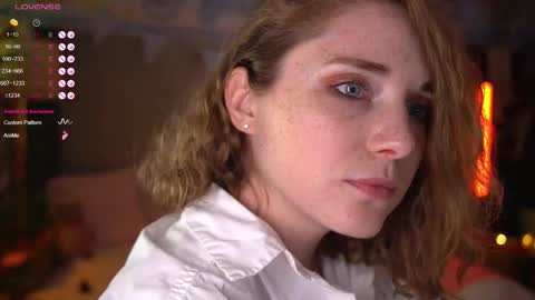 Snapshot of _the_sun_ chatting on October 2, 2025, 7:43 pm Evi online show from October 2, 2025, 7:43 pm