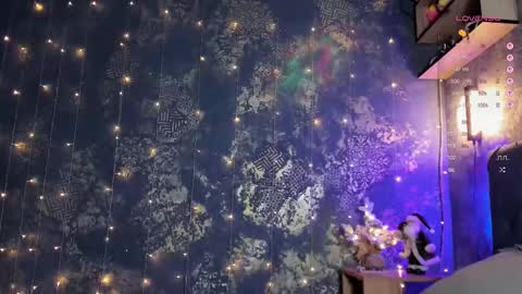 _thenightmoon_ online show from December 15, 2025, 1:54 am