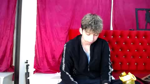 Thomas online show from March 4, 2025, 7:08 am