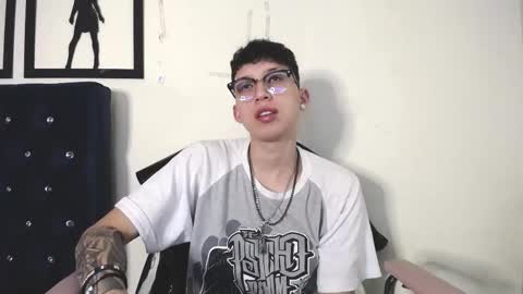 Snapshot of _thomas_hot_ chatting on September 24, 2025, 2:15 am Thomas online show from September 24, 2025, 2:15 am