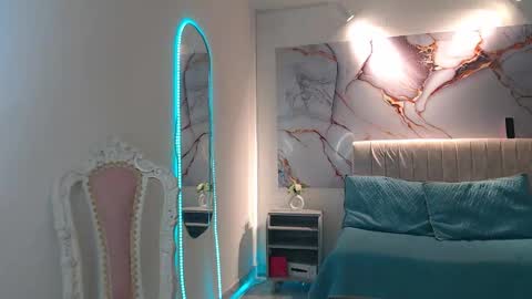 _tiffany1 online show from October 15, 2025, 7:14 pm