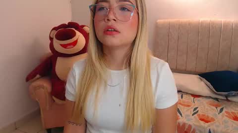 _tiffany1 online show from February 28, 2026, 1:39 am