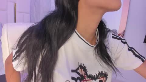 Snapshot of _tinyrousse_ chatting on October 21, 2025, 7:36 pm Rousse  online show from October 21, 2025, 7:36 pm