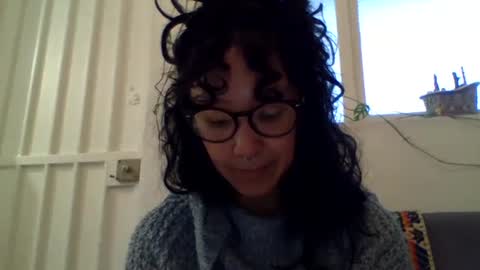 _tutti_frutti_ online show from January 8, 2025, 11:52 pm