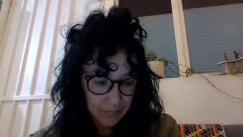 _tutti_frutti_ online show from January 12, 2025, 5:24 am