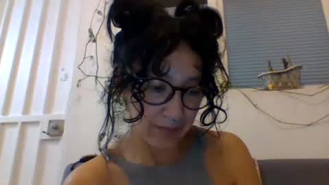 _tutti_frutti_ online show from January 17, 2025, 4:39 am