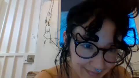 _tutti_frutti_ online show from February 7, 2025, 12:31 am