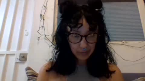 _tutti_frutti_ online show from February 16, 2025, 2:31 am