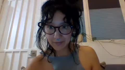 _tutti_frutti_ online show from March 5, 2025, 5:29 am