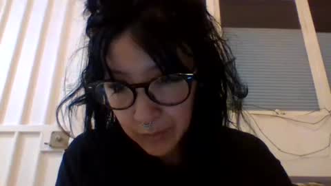 _tutti_frutti_ online show from March 6, 2025, 4:19 am