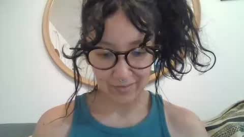 _tutti_frutti_ online show from November 4, 2025, 11:48 pm