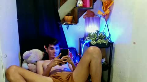 Snapshot of _urbabypam chatting on January 5, 2025, 1:15 pm  Urjerick online show from January 5, 2025, 1:15 pm