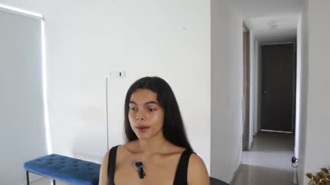 Anastasia Vahos online show from February 26, 2025, 6:21 pm