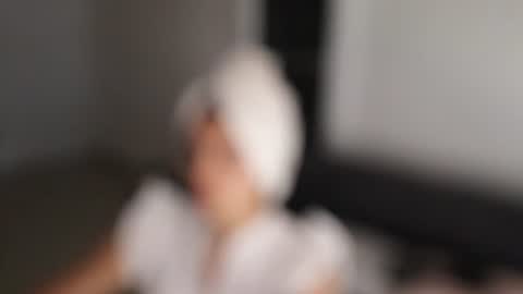 Anastasia Vahos online show from July 27, 2026, 6:59 pm