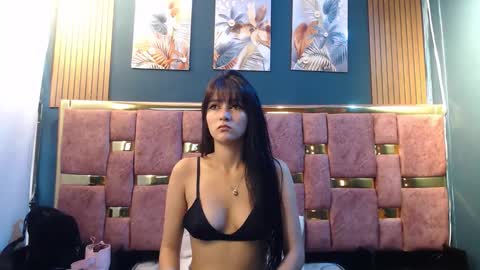_valery34_ online show from May 7, 2026, 11:26 am