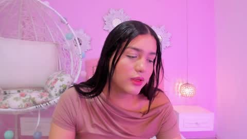 _valerycooper online show from April 2, 2026, 1:53 pm