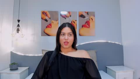 _valerycooper online show from May 11, 2026, 12:00 pm