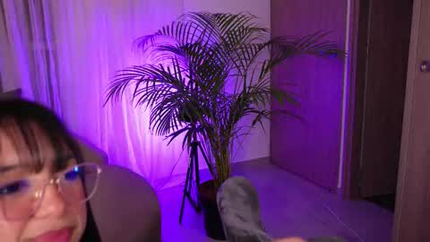 Snapshot of _victoria_florez chatting on September 30, 2025, 11:32 pm VICTORIA online show from September 30, 2025, 11:32 pm