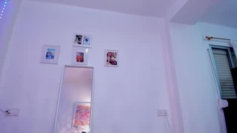 Snapshot of _viioletweekend_ chatting on March 20, 2026, 8:14 pm online show from March 20, 2026, 8:14 pm