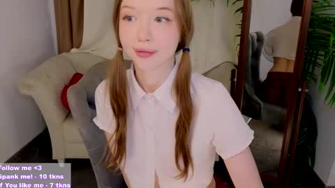 Violet online show from March 9, 2025, 2:29 am