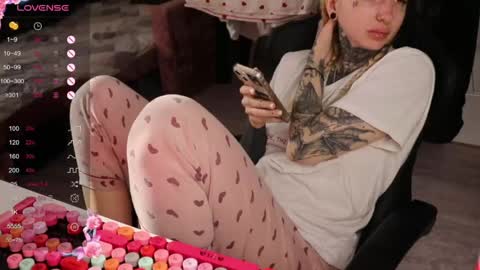 Alis online show from April 23, 2026, 2:41 pm