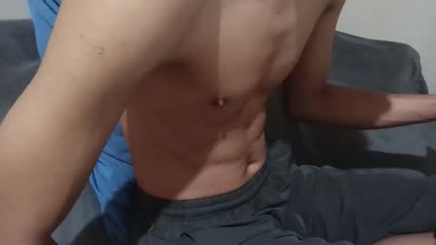 Snapshot of _vov_ chatting on December 20, 2025, 12:34 pm _vov_ online show from December 20, 2025, 12:34 pm