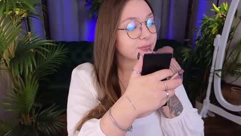 Snapshot of _wendy_evans_ chatting on December 14, 2024, 1:49 pm Wendy online show from December 14, 2024, 1:49 pm