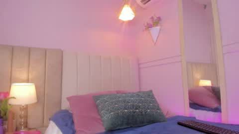 _wendy_x online show from September 26, 2025, 11:47 am