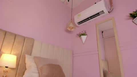 _wendy_x online show from February 24, 2026, 11:41 am